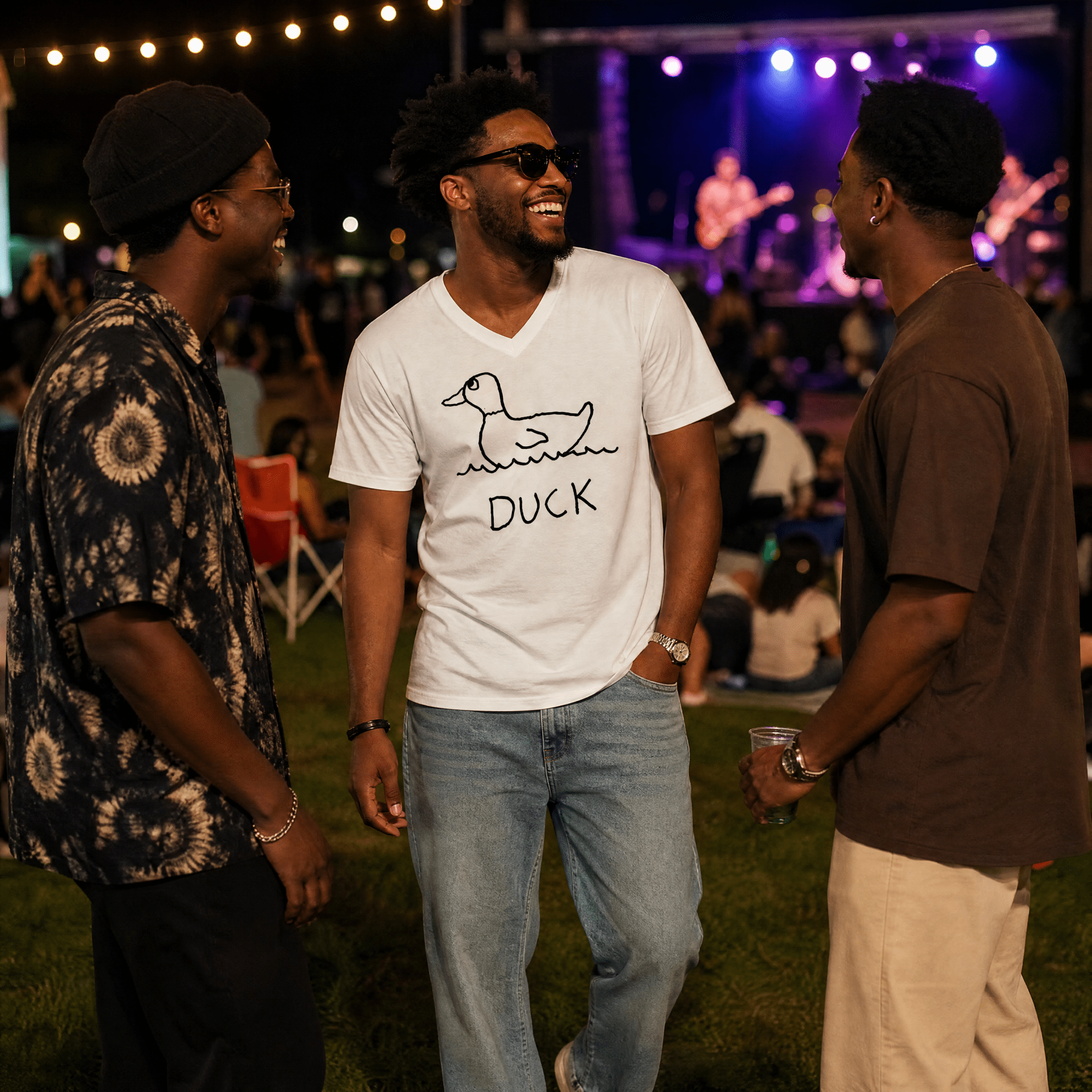 Duck - V-neck Tee