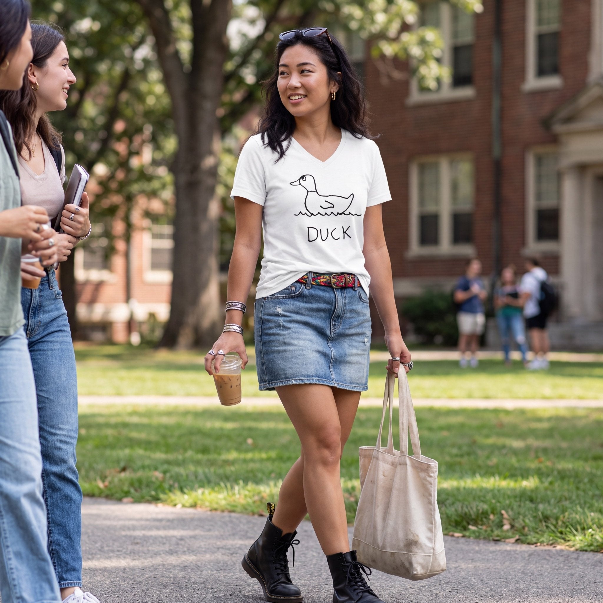 Duck - V-neck Tee