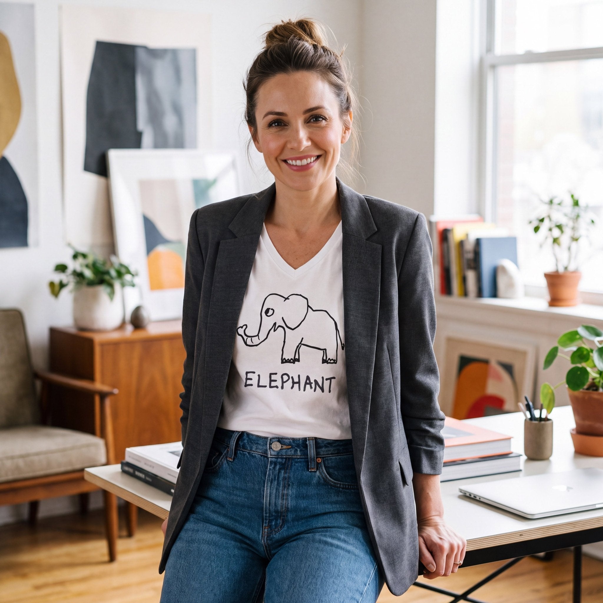 Elephant - V-neck Tee